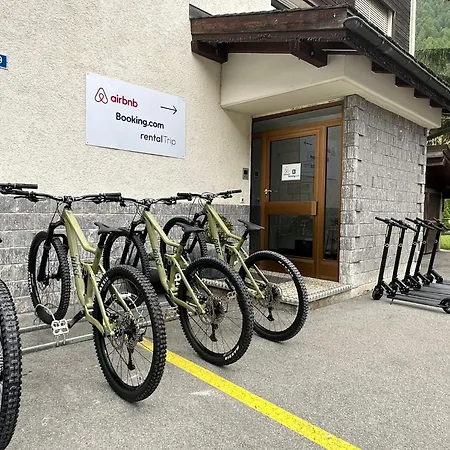 Panorama Apartment For 4 Near Zermatt Täsch Exterior photo
